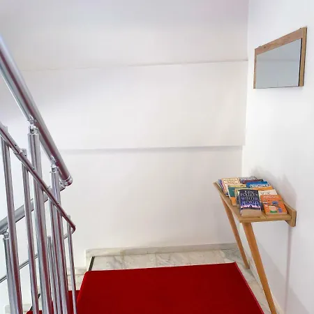 Kaizen Gate Hotel 3*