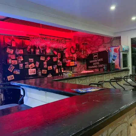 改善门酒店 厄吕代尼兹