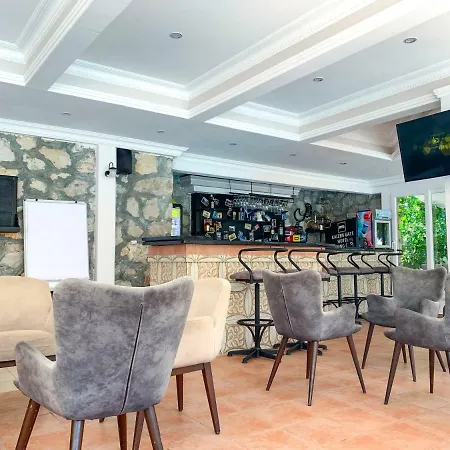 改善门酒店 酒店 厄吕代尼兹
