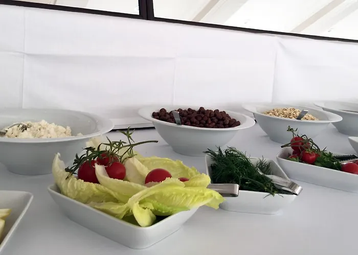 Kaizen Gate Отель 3*