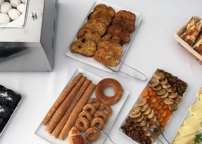 Kaizen Gate Отель